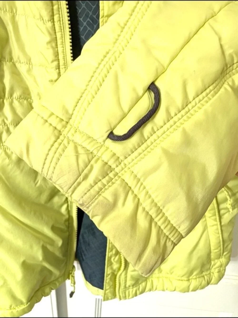 Columbia Women's Interchange Lightweight Puffer Jacket Neon M
